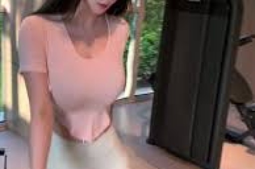 曝网红coco与神豪比奇相恋小杨哥透露细节小杨嫂在线吃瓜